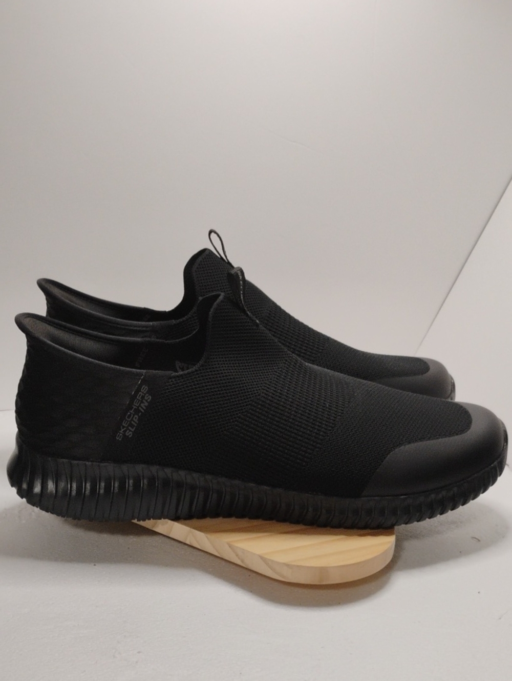 Skechers Men's Black Slip-On Knit Sneakers